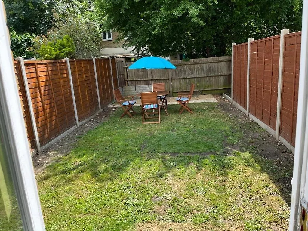 Holiday home Amazing 3 Bed House In New Cross Villa London
